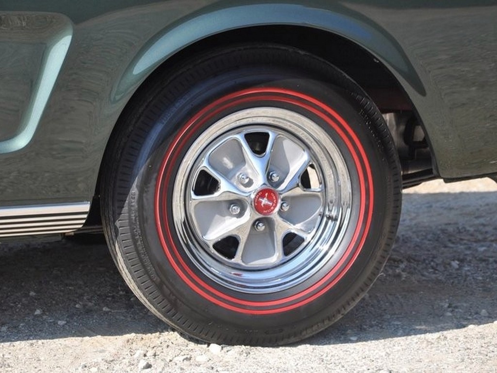 1965 Ford Mustang K-Code 2+2 Fastback - Image 5