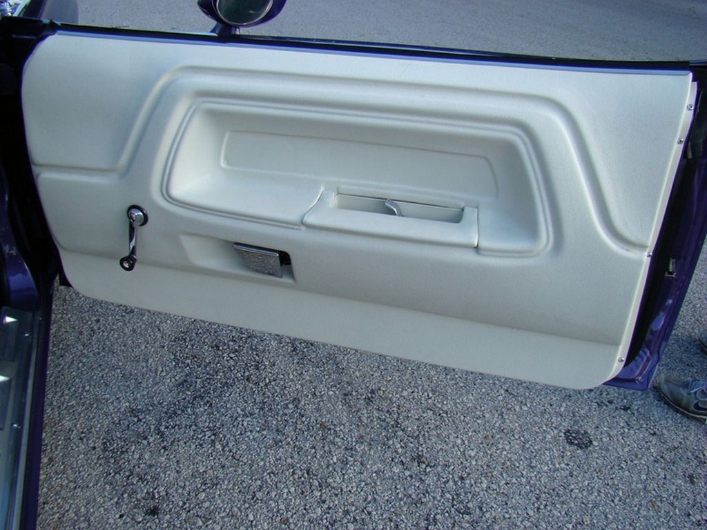 1970 Dodge Challenger R/T - Image 3