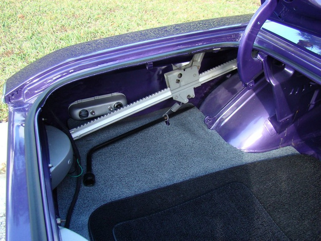 1970 Dodge Challenger R/T - Image 6