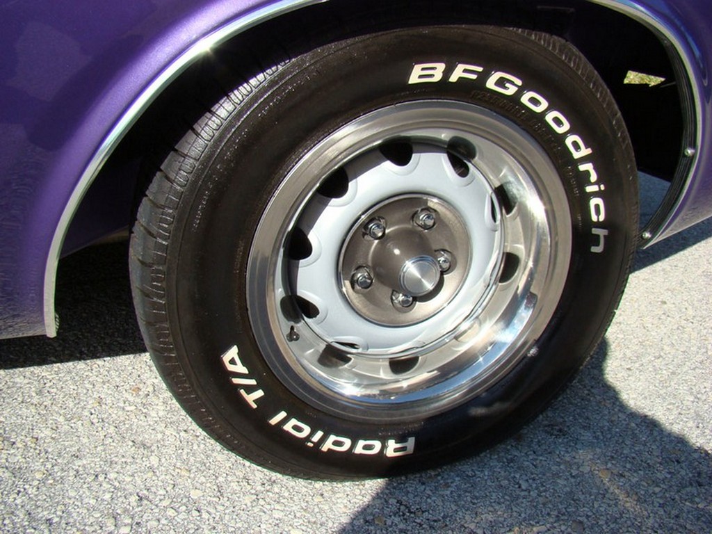 1970 Dodge Challenger R/T - Image 15