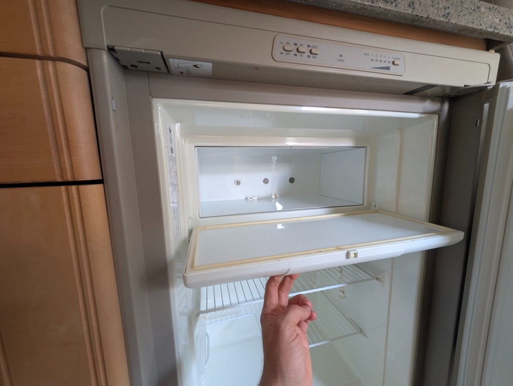 2007 Chevrolet Express 3500 / Roadtrek 210 Versatile – Online Sale - Image 45