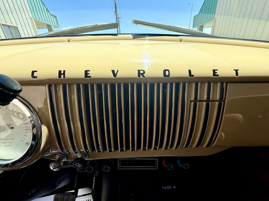 1954 Chevrolet 3100 7-Window Extended Cab Pickup (Restomod) – Online Sale - Image 19