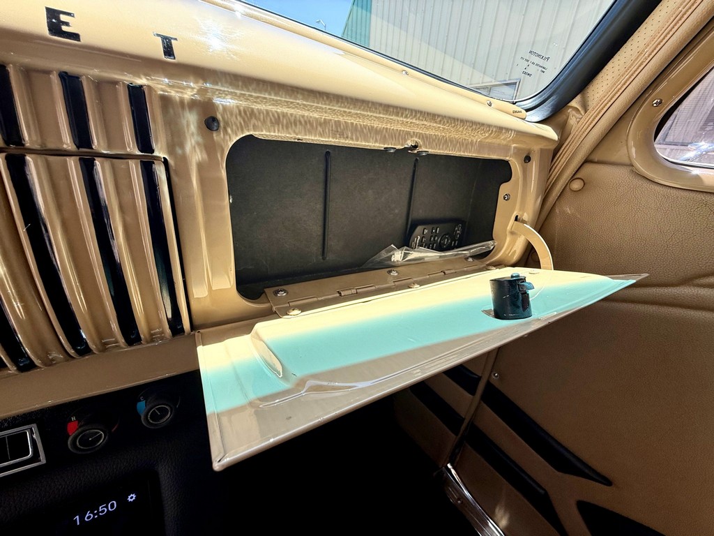 1954 Chevrolet 3100 7-Window Extended Cab Pickup (Restomod) – Online Sale - Image 21