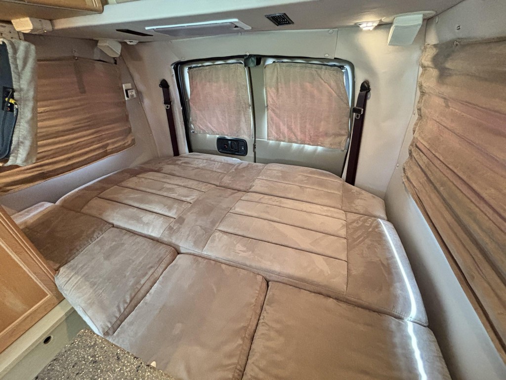 2007 Chevrolet Express 3500 / Roadtrek 210 Versatile – Online Sale - Image 61