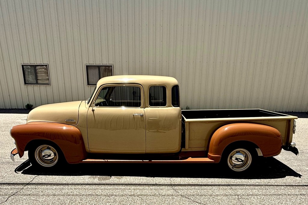 1954 Chevrolet 3100 7-Window Extended Cab Pickup (Restomod) – Online Sale - Image 47