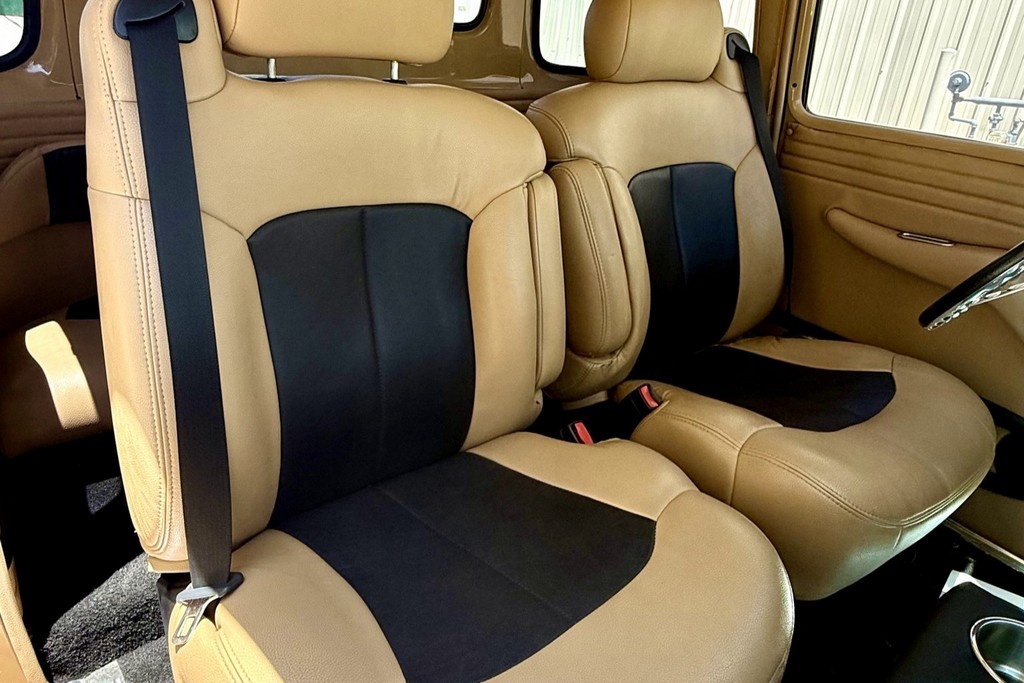 1954 Chevrolet 3100 7-Window Extended Cab Pickup (Restomod) – Online Sale - Image 49