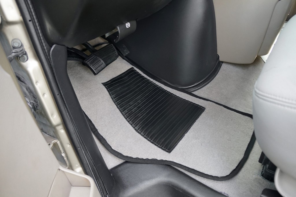 2007 Chevrolet Express 3500 / Roadtrek 210 Versatile – Online Sale - Image 89