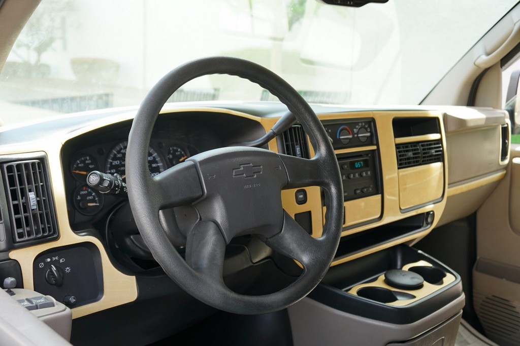 2007 Chevrolet Express 3500 / Roadtrek 210 Versatile – Online Sale - Image 93