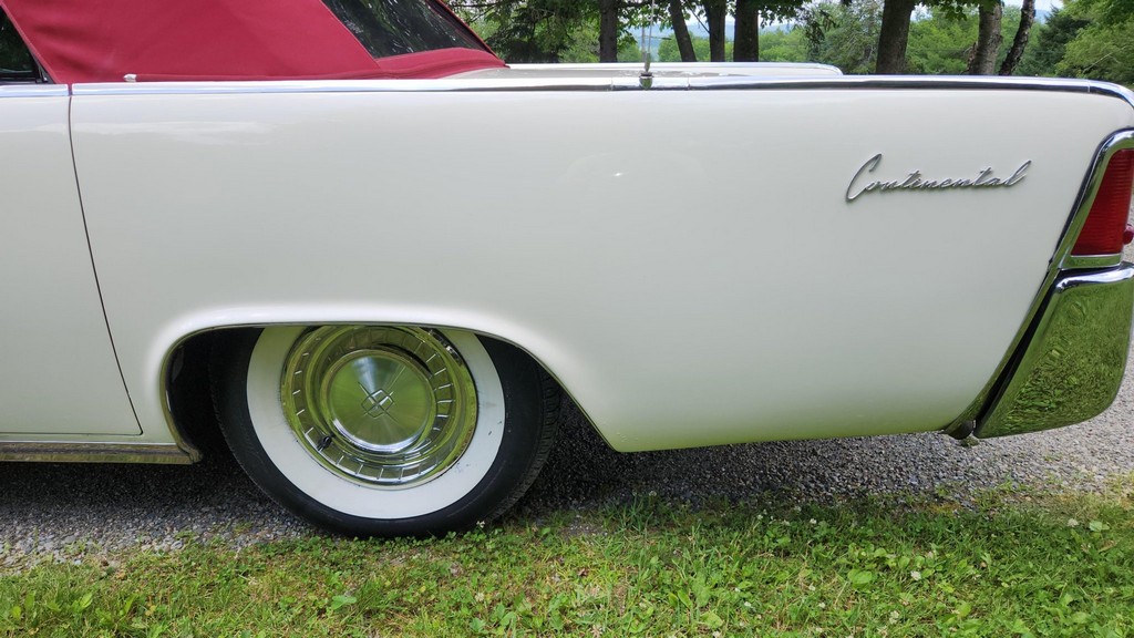 1961 Lincoln Continental Convertible - Online Sale - Image 69