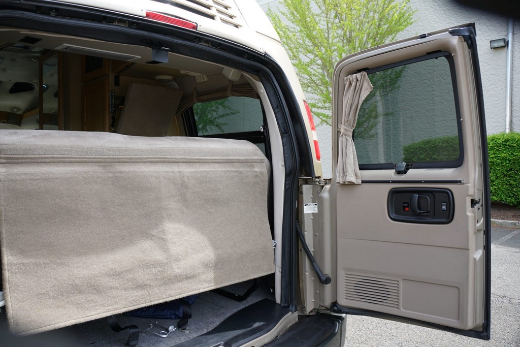 2007 Chevrolet Express 3500 / Roadtrek 210 Versatile – Online Sale - Image 121