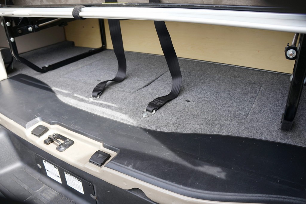 2007 Chevrolet Express 3500 / Roadtrek 210 Versatile – Online Sale - Image 126