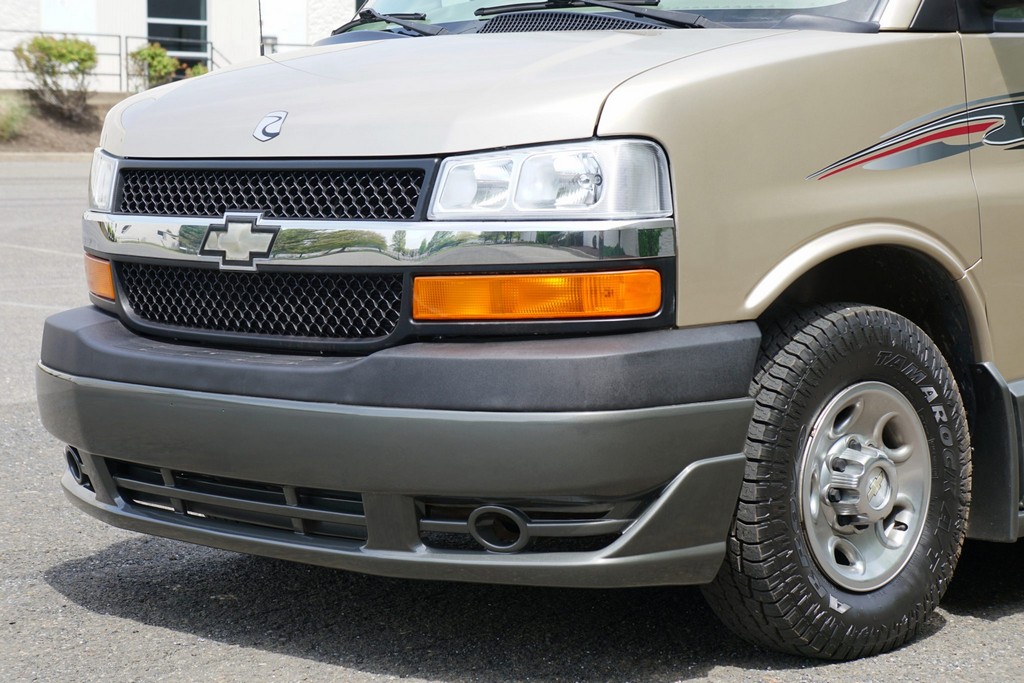 2007 Chevrolet Express 3500 / Roadtrek 210 Versatile – Online Sale - Image 143