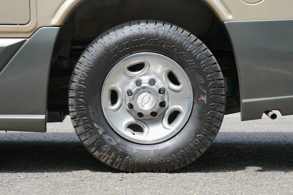 2007 Chevrolet Express 3500 / Roadtrek 210 Versatile – Online Sale - Image 147