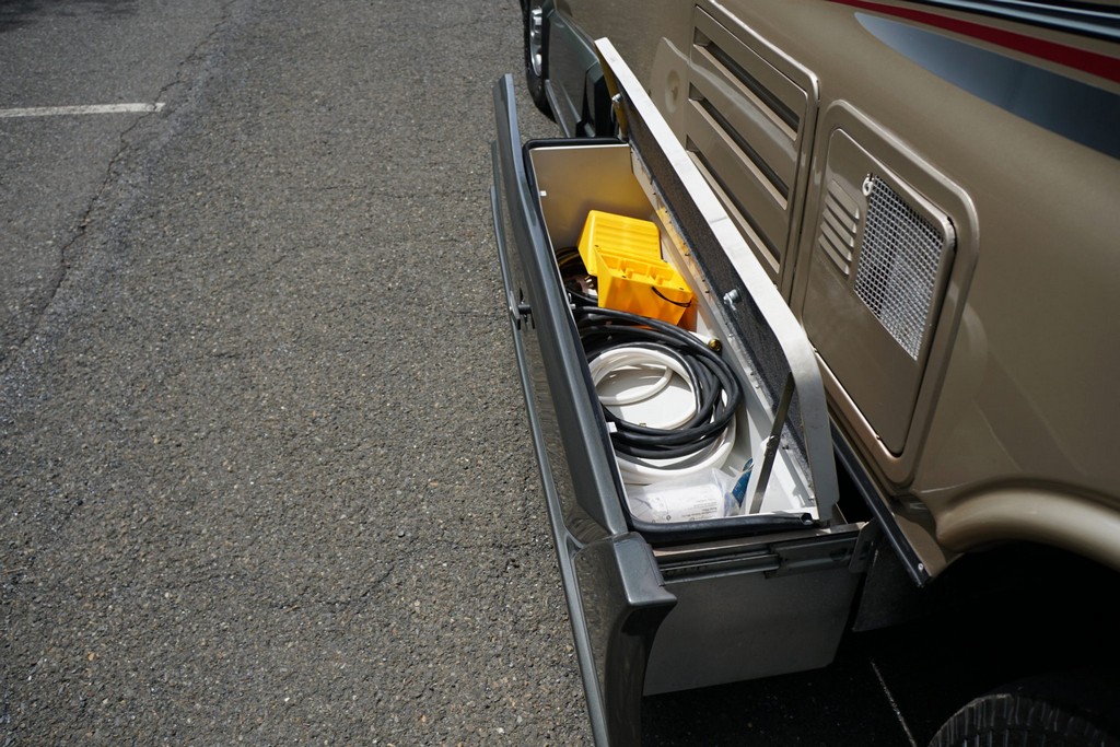 2007 Chevrolet Express 3500 / Roadtrek 210 Versatile – Online Sale - Image 153