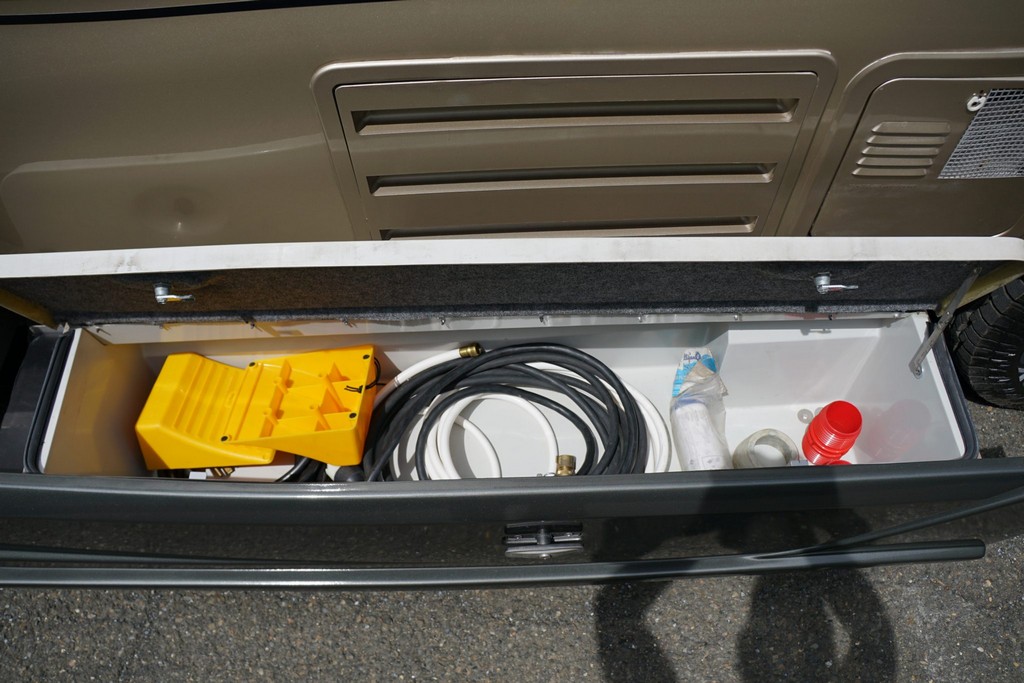 2007 Chevrolet Express 3500 / Roadtrek 210 Versatile – Online Sale - Image 154