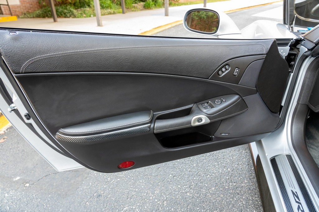 2009 Chevrolet Corvette ZR1 3ZR - Online Sale - Image 11