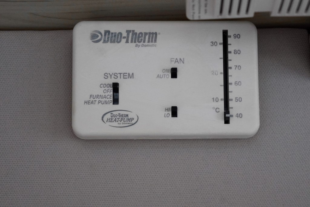 2007 Chevrolet Express 3500 / Roadtrek 210 Versatile – Online Sale - Image 162