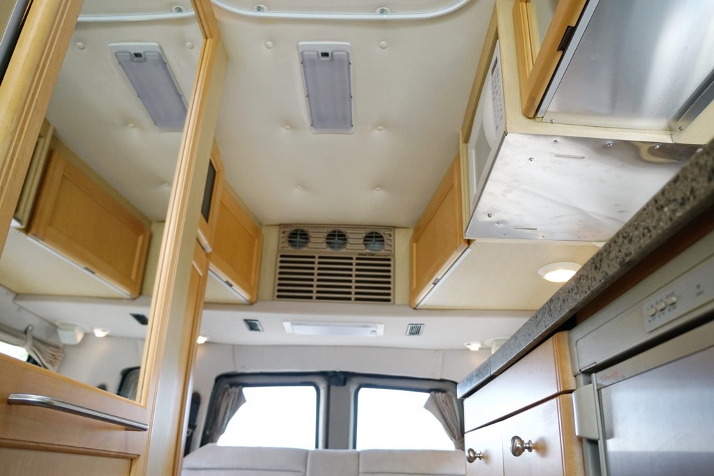 2007 Chevrolet Express 3500 / Roadtrek 210 Versatile – Online Sale - Image 170