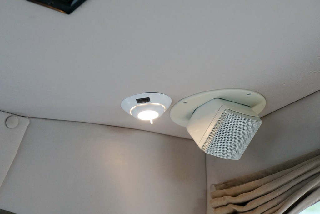 2007 Chevrolet Express 3500 / Roadtrek 210 Versatile – Online Sale - Image 172