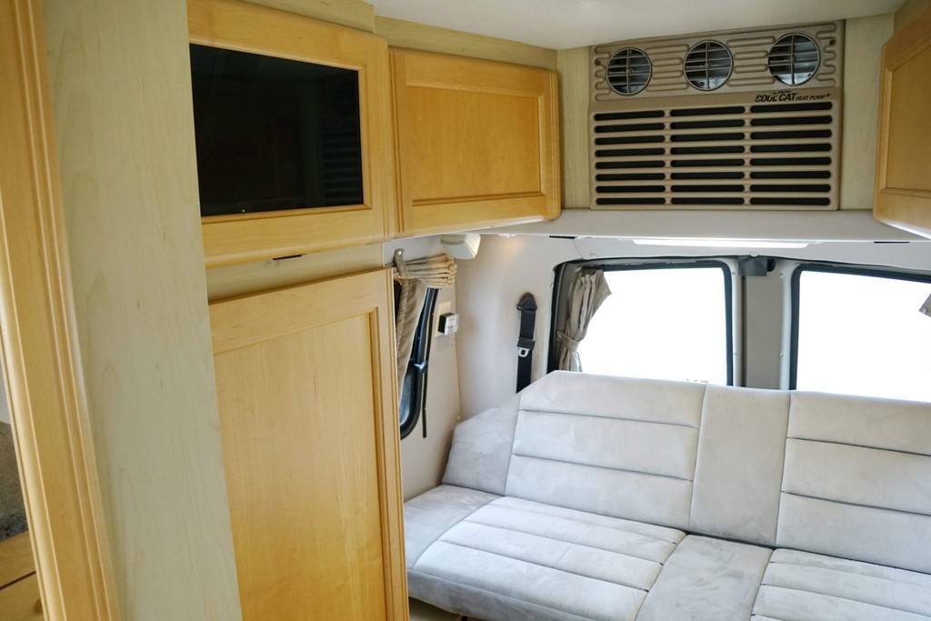 2007 Chevrolet Express 3500 / Roadtrek 210 Versatile – Online Sale - Image 176