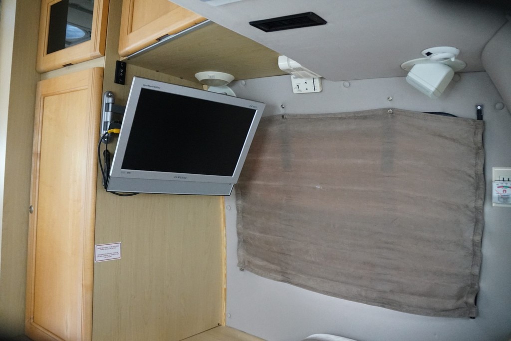 2007 Chevrolet Express 3500 / Roadtrek 210 Versatile – Online Sale - Image 5