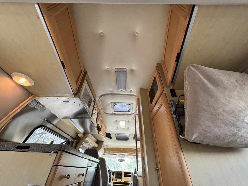 2007 Chevrolet Express 3500 / Roadtrek 210 Versatile – Online Sale - Image 10