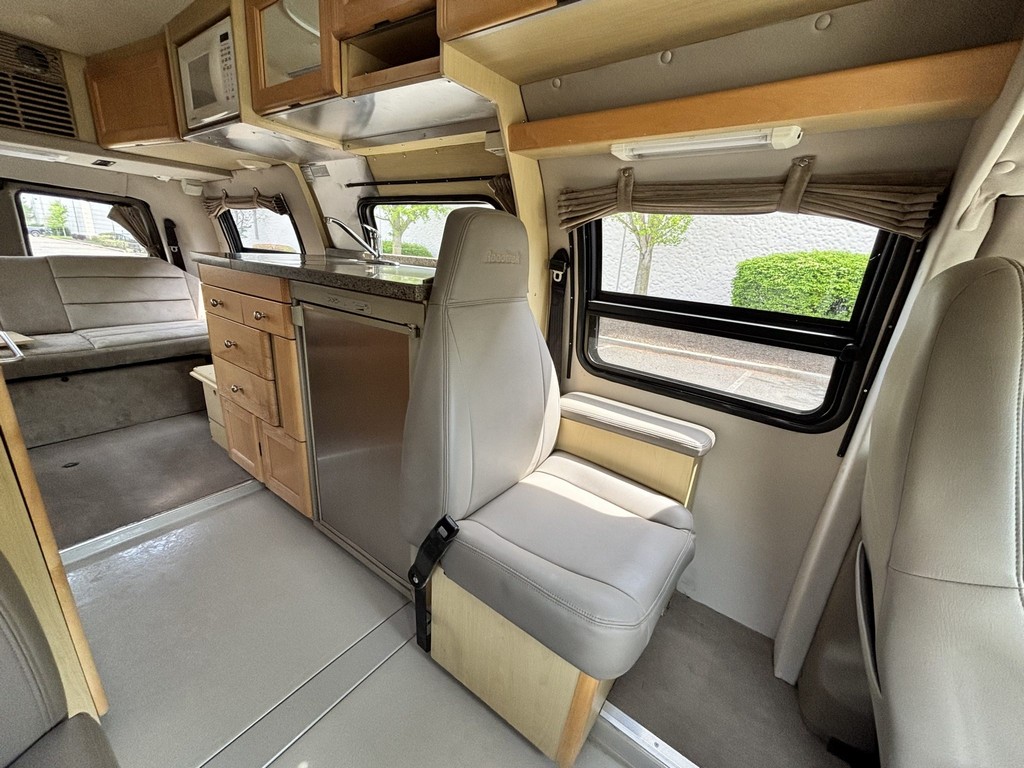 2007 Chevrolet Express 3500 / Roadtrek 210 Versatile – Online Sale - Image 24