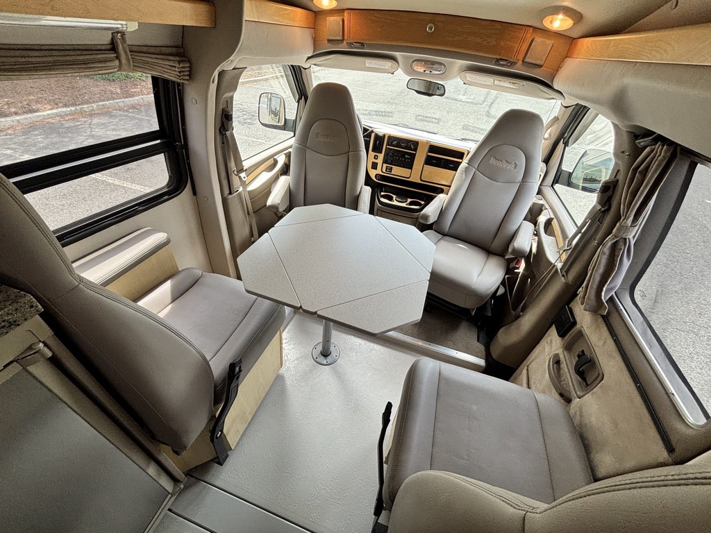 2007 Chevrolet Express 3500 / Roadtrek 210 Versatile – Online Sale - Image 28