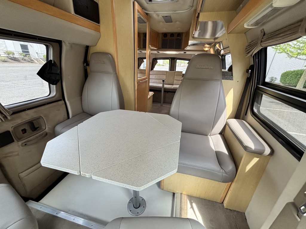 2007 Chevrolet Express 3500 / Roadtrek 210 Versatile – Online Sale - Image 33