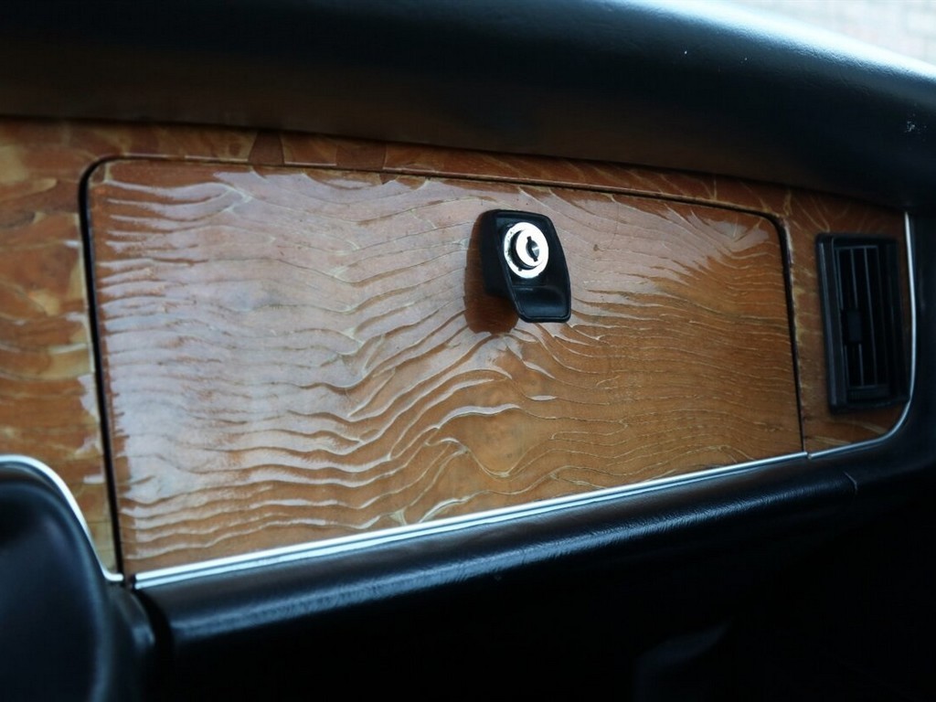 1976 Jaguar XJ6C - Image 42