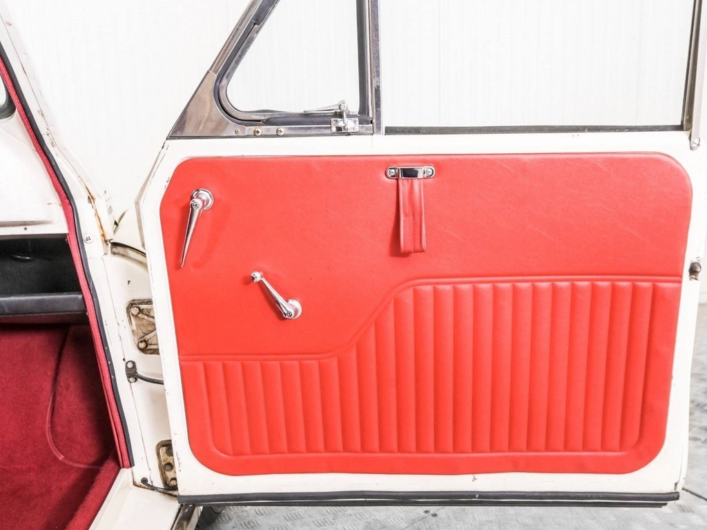 1961 Morris Minor 1000 Traveller - Image 18