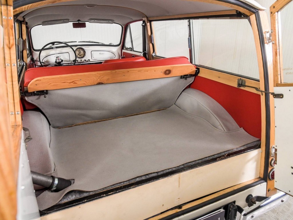 1961 Morris Minor 1000 Traveller - Image 21