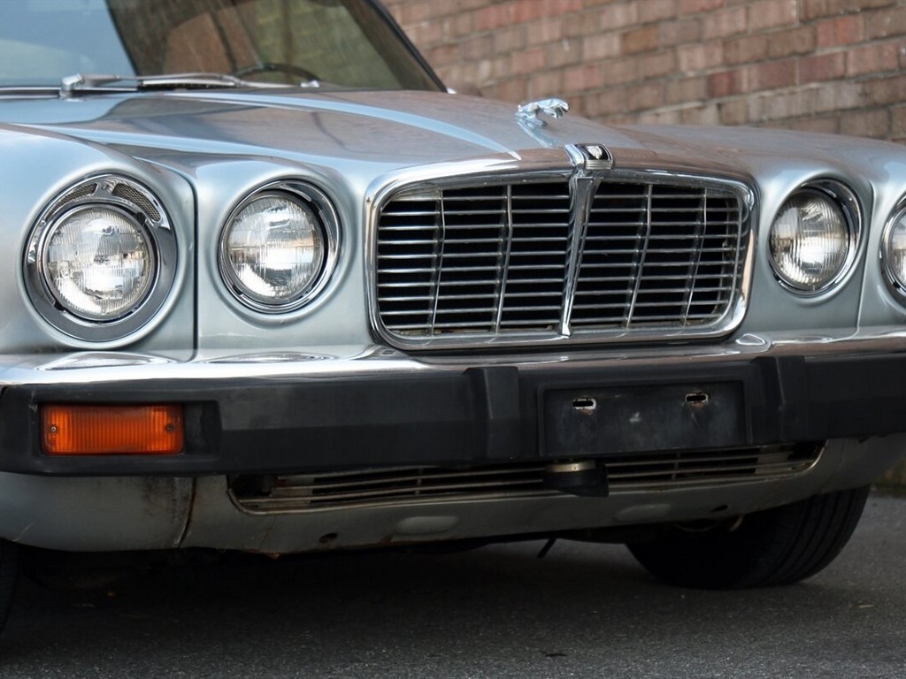 1976 Jaguar XJ6C - Image 51