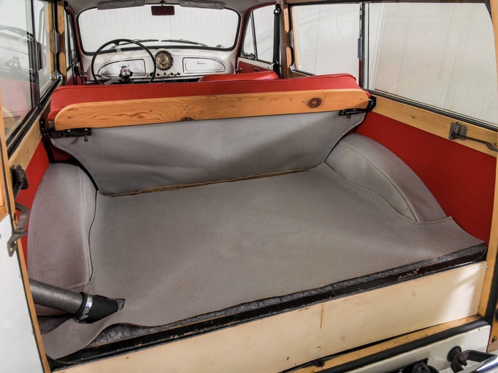 1961 Morris Minor 1000 Traveller - Image 31