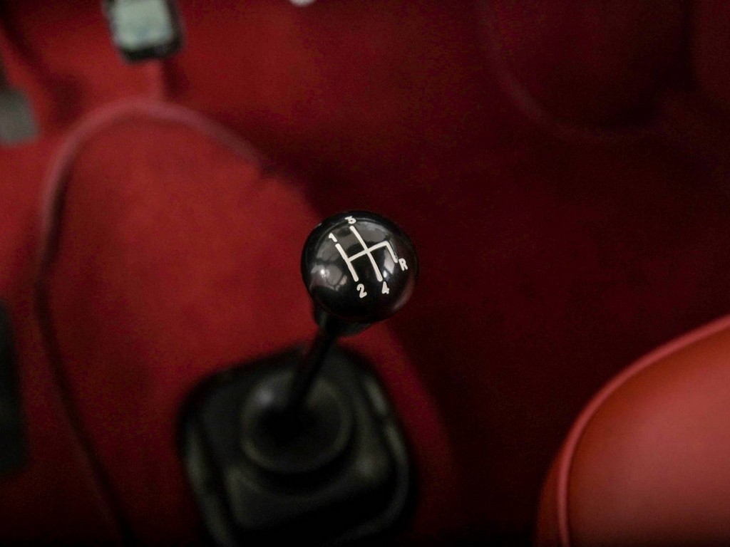 1961 Morris Minor 1000 Traveller - Image 32