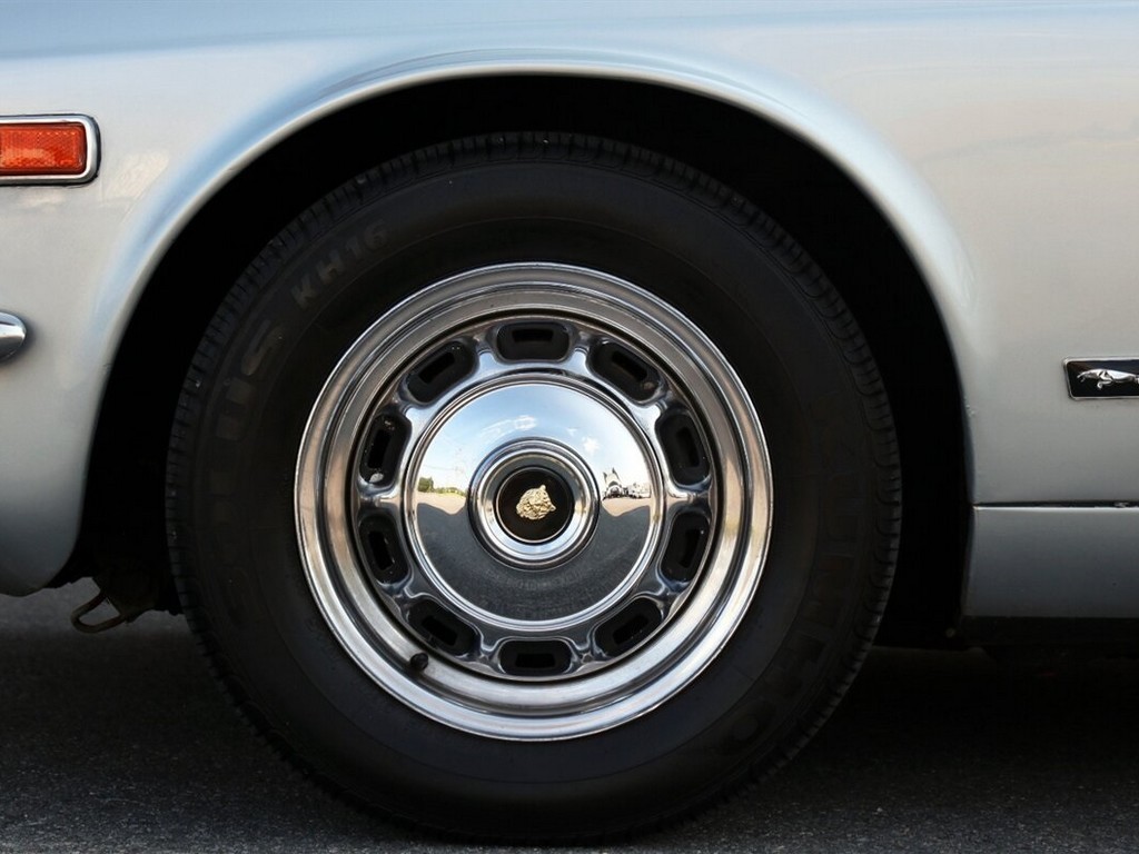 1976 Jaguar XJ6C - Image 65