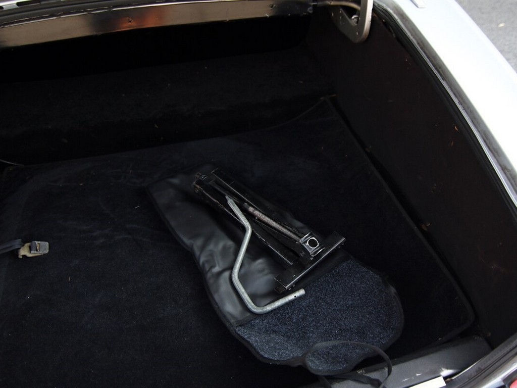 1976 Jaguar XJ6C - Image 87