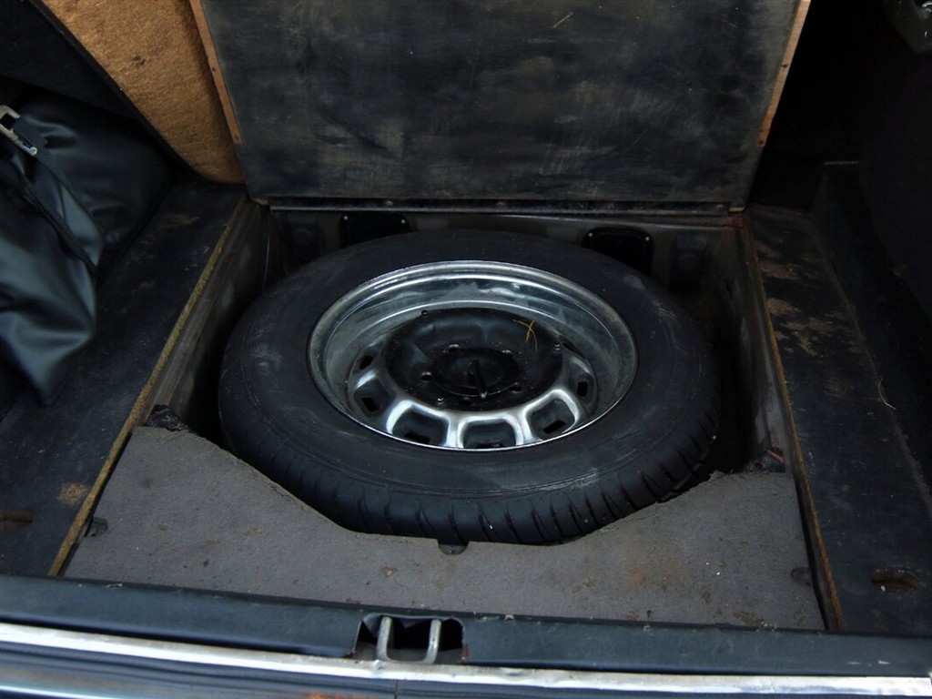 1976 Jaguar XJ6C - Image 3