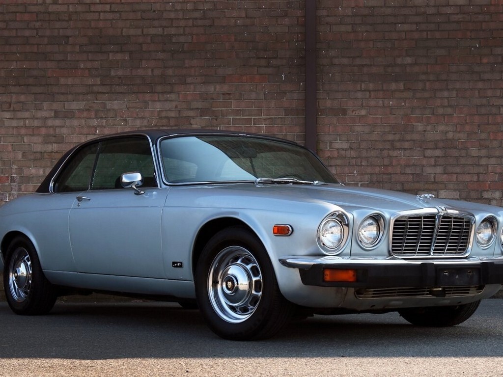 1976 Jaguar XJ6C - Image 4