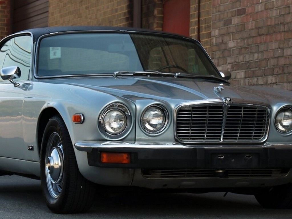1976 Jaguar XJ6C - Image 18