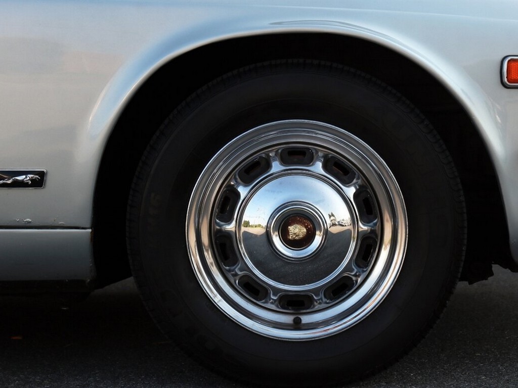 1976 Jaguar XJ6C - Image 21