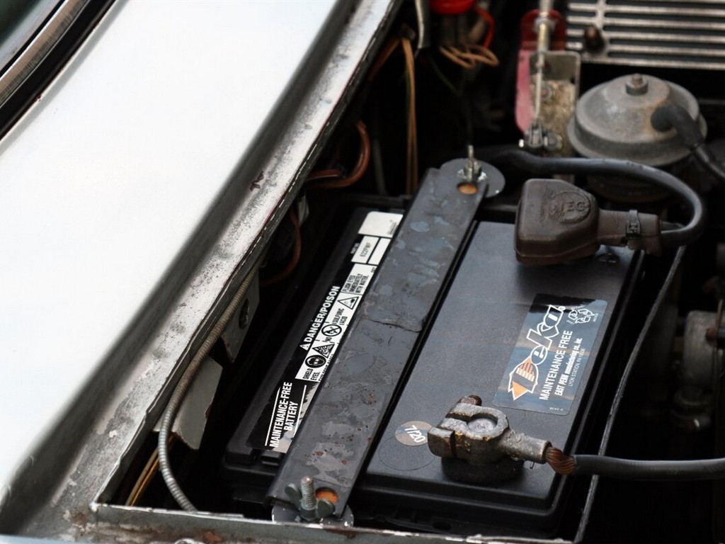 1976 Jaguar XJ6C - Image 30