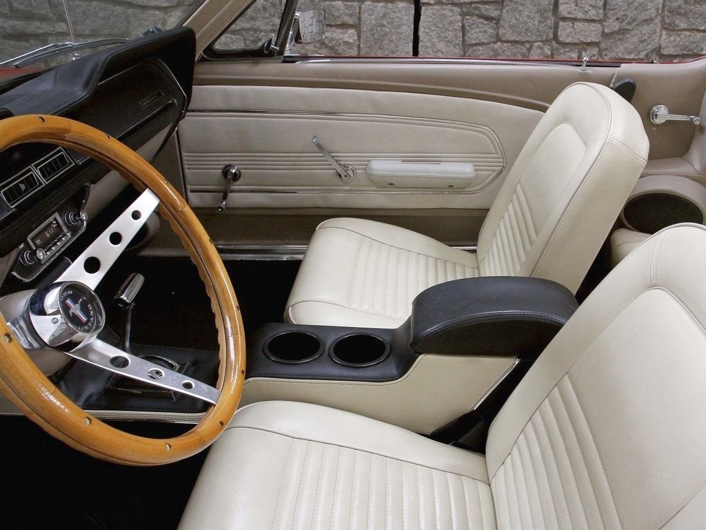 1967 Ford Mustang Convertible Restomod - Image 4