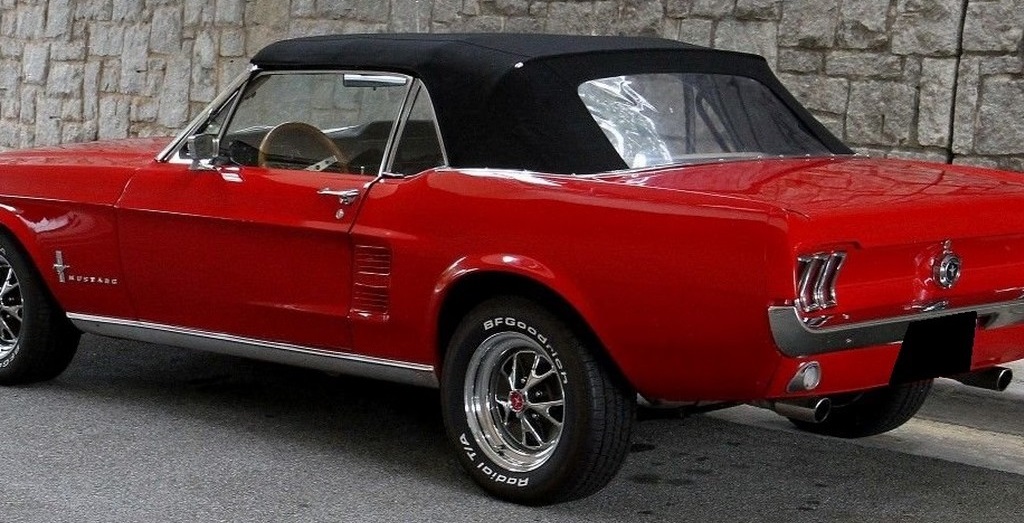 1967 Ford Mustang Convertible Restomod - Image 12