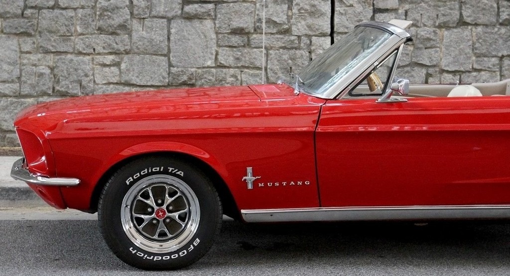 1967 Ford Mustang Convertible Restomod - Image 17