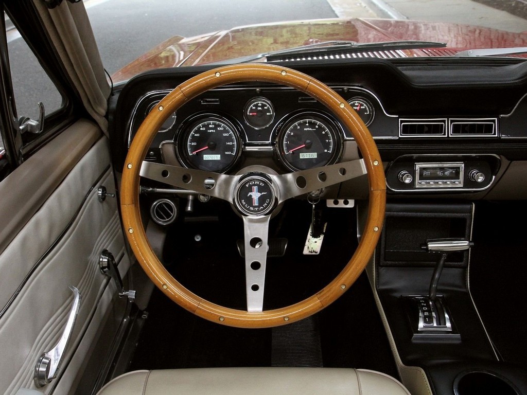 1967 Ford Mustang Convertible Restomod - Image 32