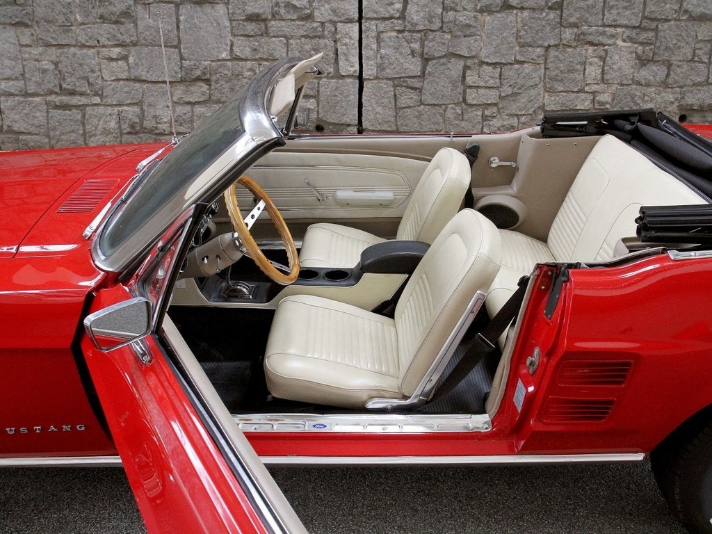 1967 Ford Mustang Convertible Restomod - Image 33