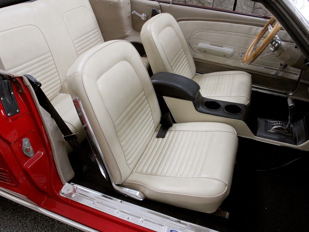 1967 Ford Mustang Convertible Restomod - Image 43