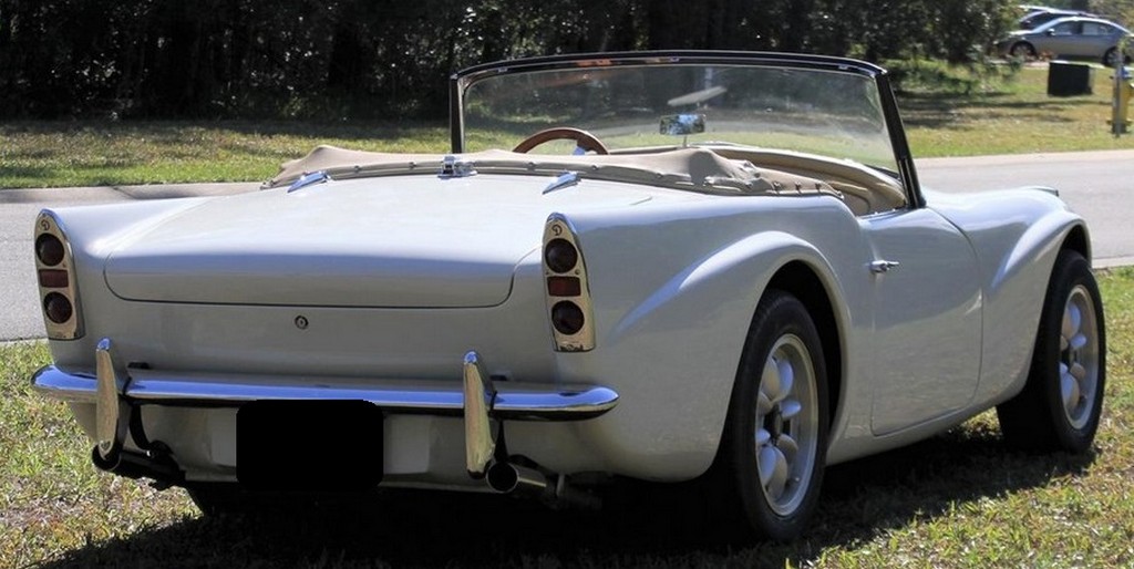 1963 Daimler SP250 - Image 10