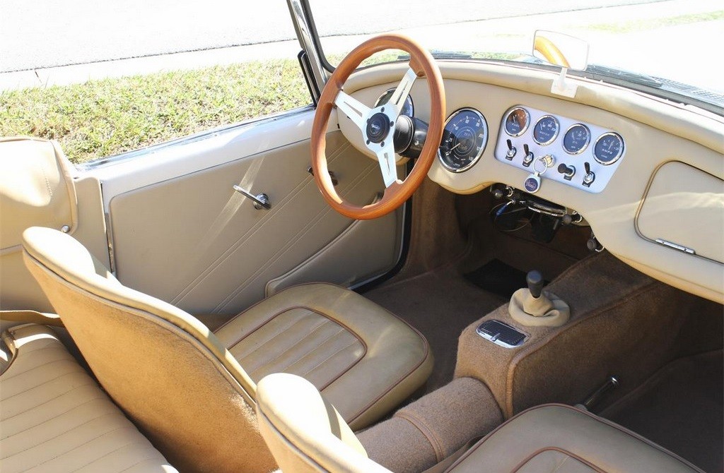 1963 Daimler SP250 - Image 14